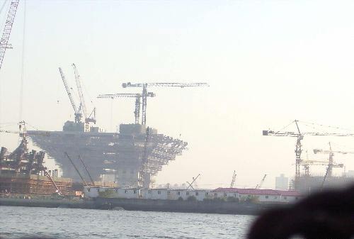 中國2010年上海世博會中國館于2009年1月4日實現主體結構封頂。按計劃，中國館工程項目將于今年9月全部完工，并于當月30日交付布展。